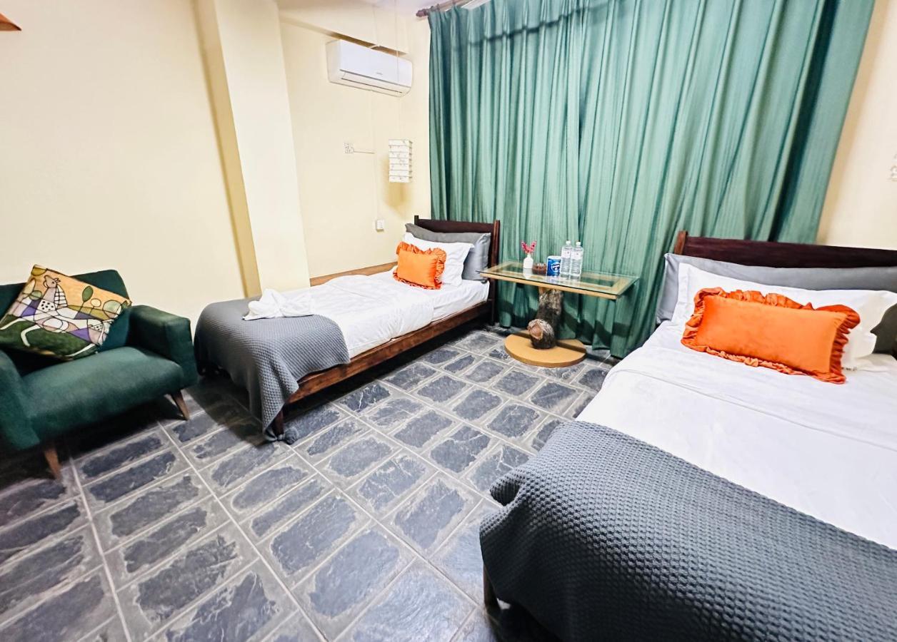 Hotel Darwin Катманду Екстер'єр фото